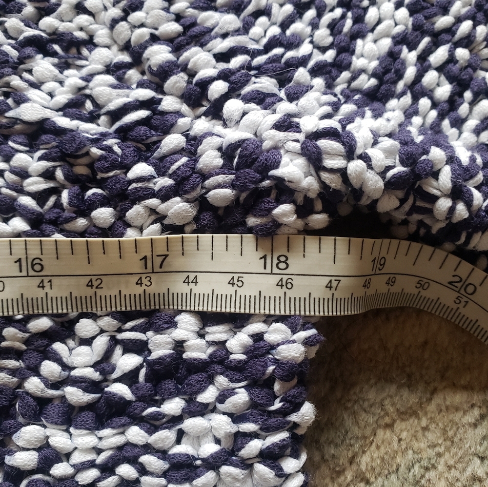 Gorgeous bright white and navy chunky Rag & Bone knit contrast hem sweater. - Picture 6 of 10